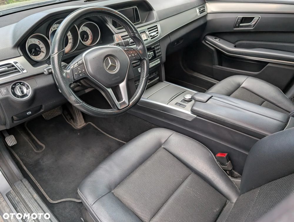 Mercedes-Benz Klasa E 220 CDI BlueEff Avantgarde - 27