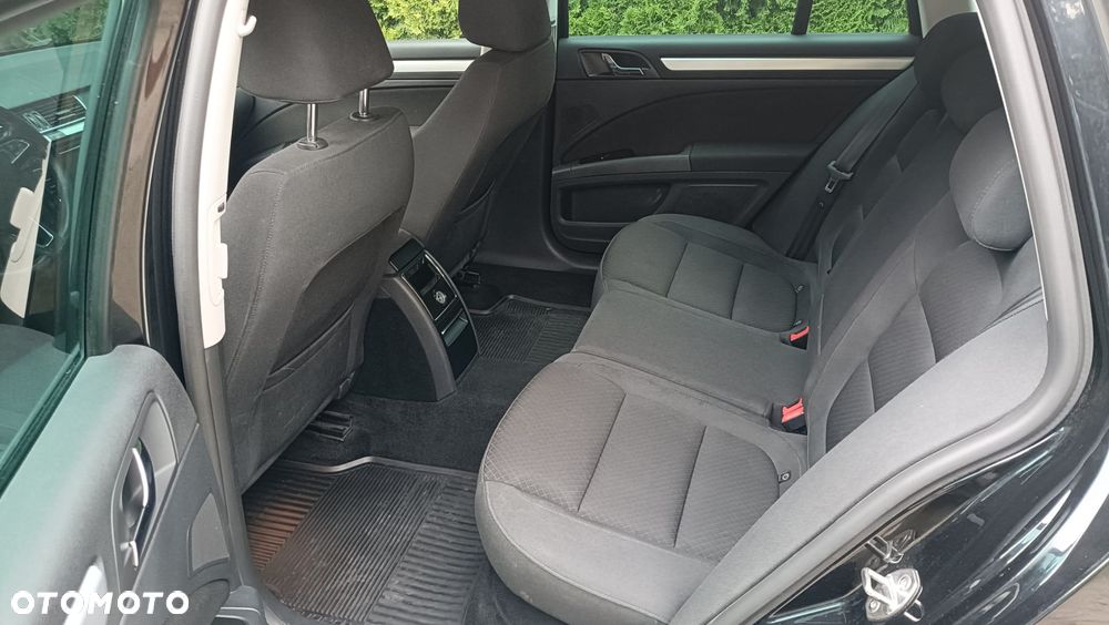 Skoda Superb 2.0 TDI Active DSG - 12