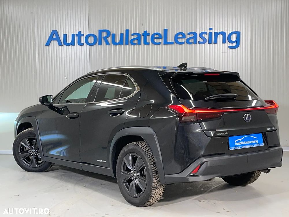 Lexus UX 250h (E-FOUR) Luxury Line - 4