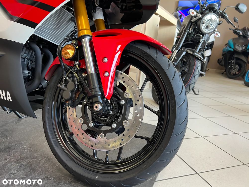 Yamaha R3 - 9