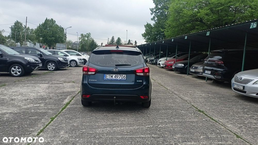 Kia Carens 1.7 CRDi L 7os - 15