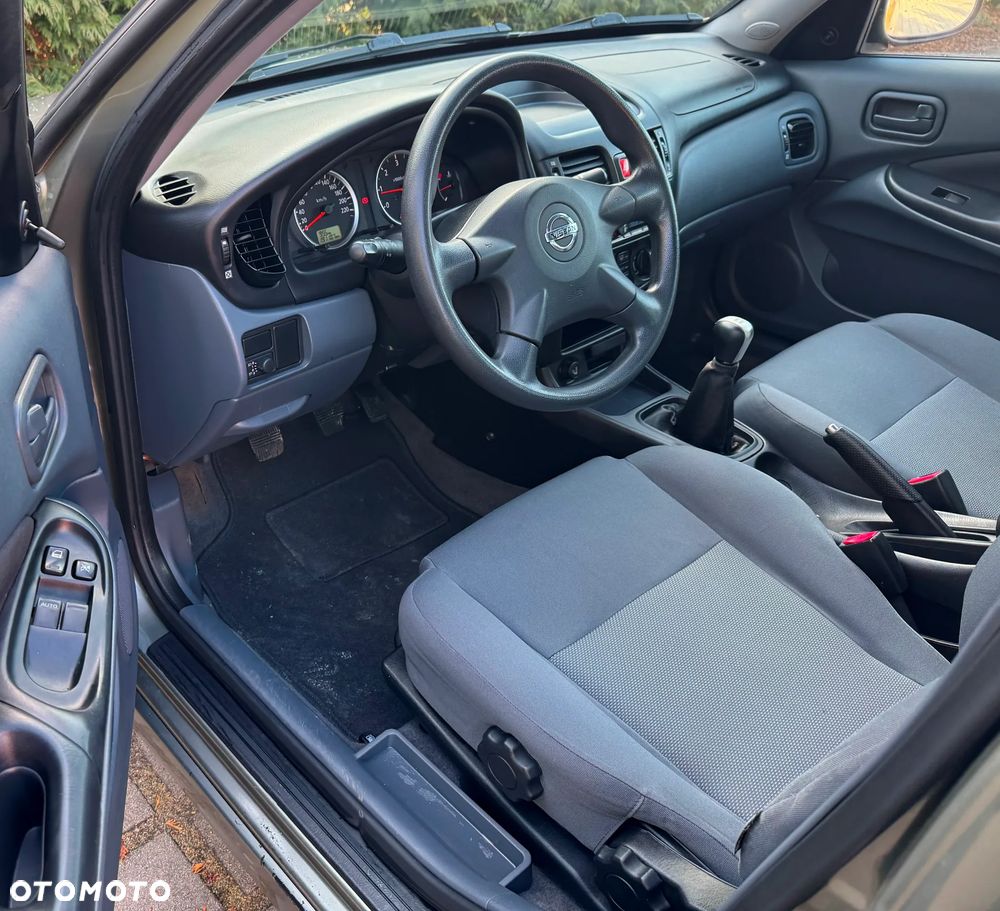 Nissan Almera 1.5 dCi acenta PLUS - 2
