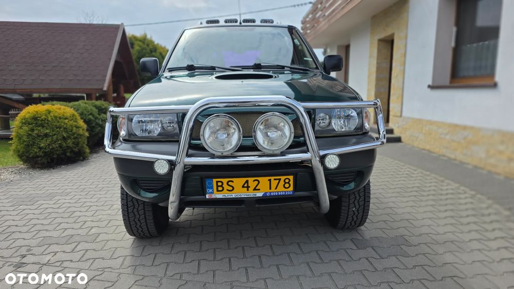 Nissan Terrano 2.7 TDi Comfort - 5