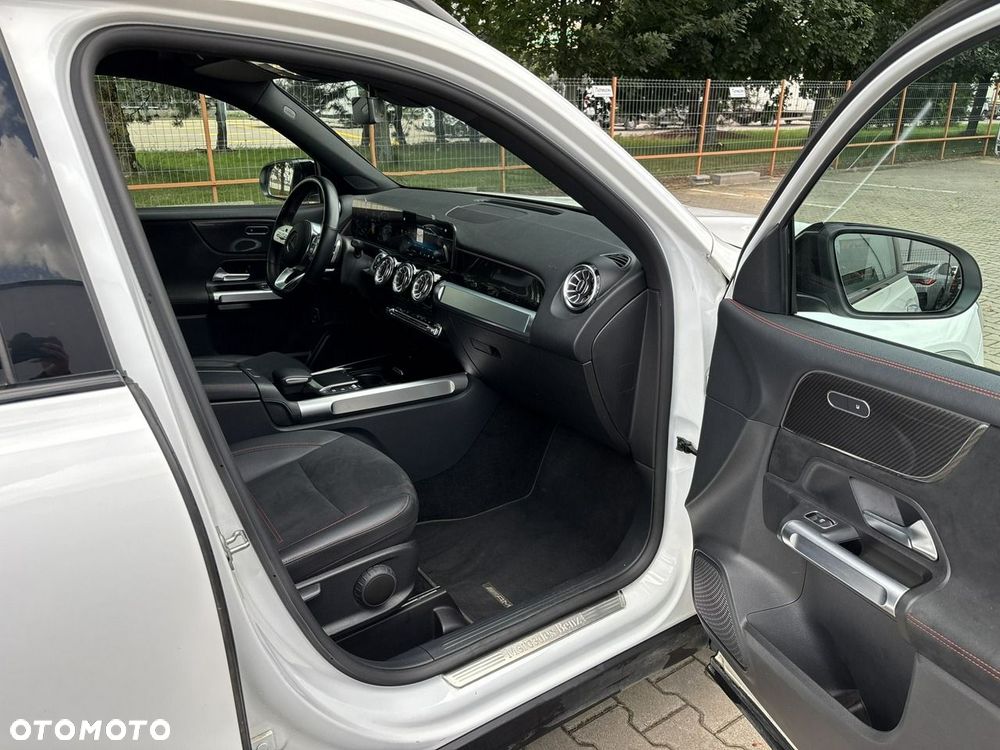 Mercedes-Benz GLB 200 7G-DCT - 16
