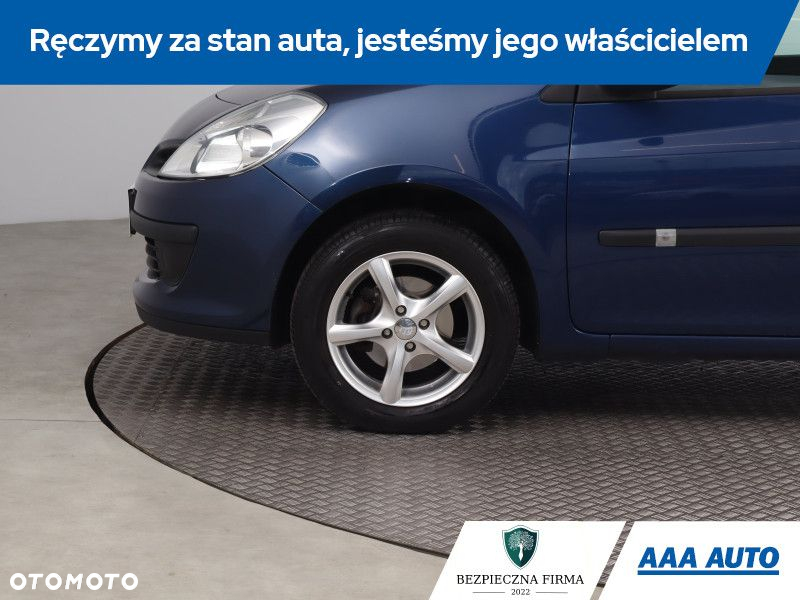Renault Clio - 16