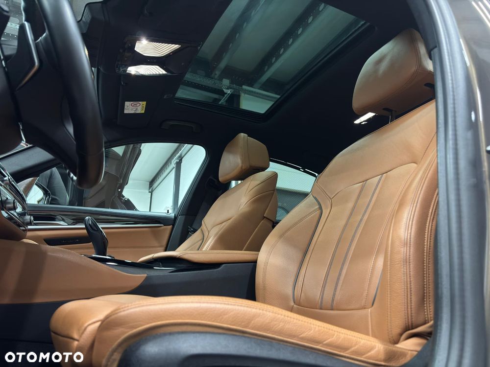 BMW Seria 5 540d xDrive - 11