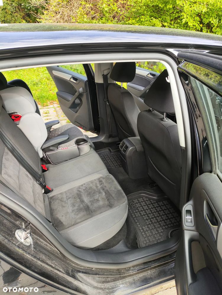 Volkswagen Golf 2.0 TDI 4Mot Highline - 11