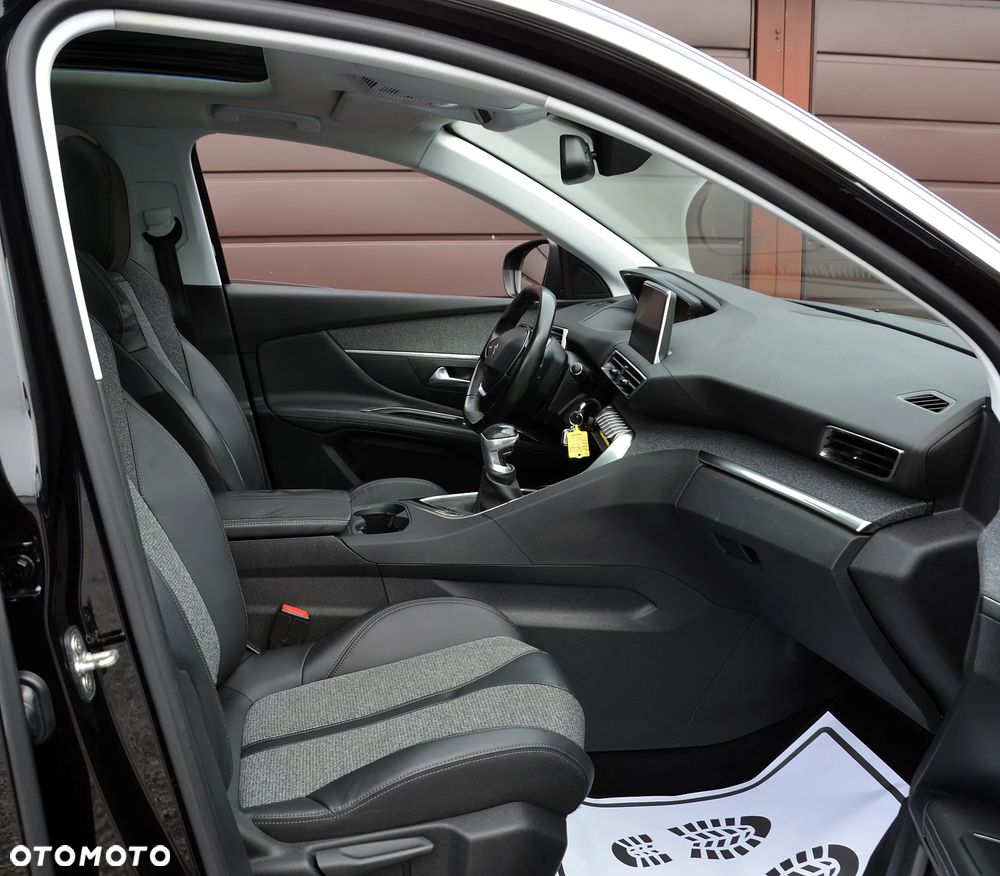 Peugeot 3008 1.5 BlueHDi Allure S&S - 9