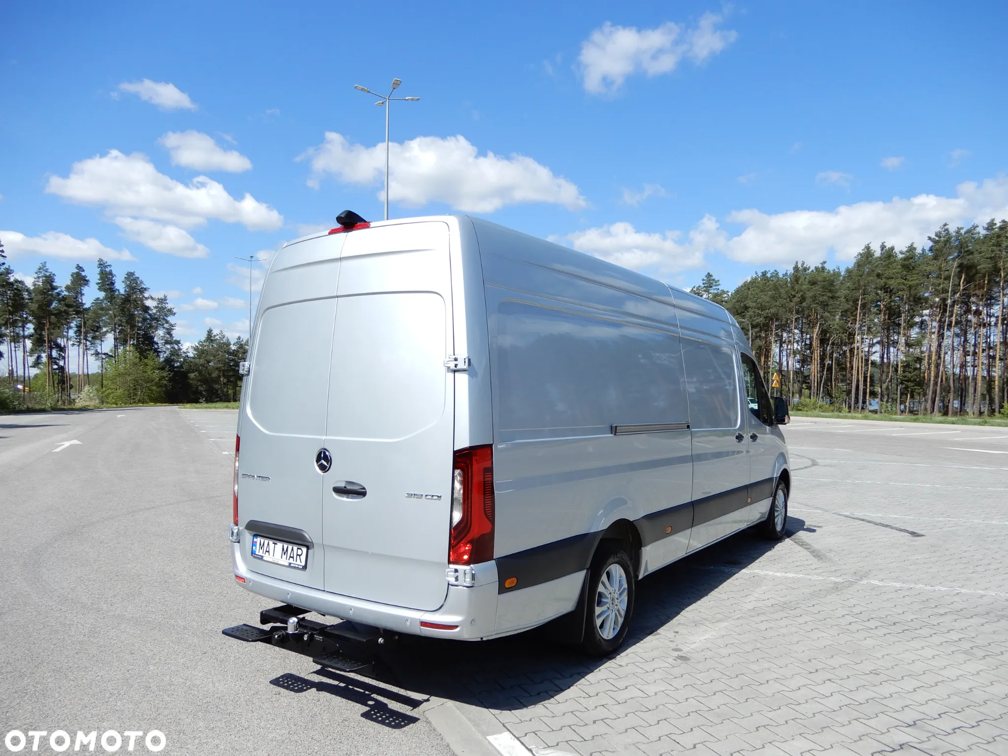 Mercedes-Benz Sprinter 319 CDI V6 3.0 CDI 190 KM 7G-Tronic Plus LONG Max 907 Furgon Blaszak Rozstaw Osi 4325 mm Full Opcja Stan Jak Nowy - 4