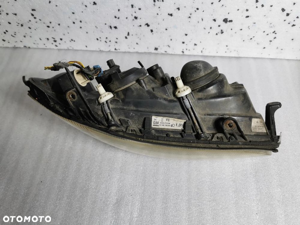 Opel Omega B Lampa prawy przód przednia prawa EUROPA - 7