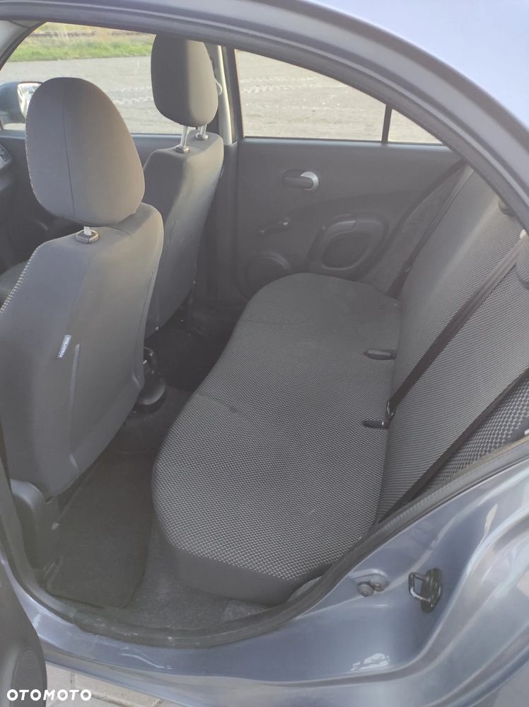 Nissan Micra - 13