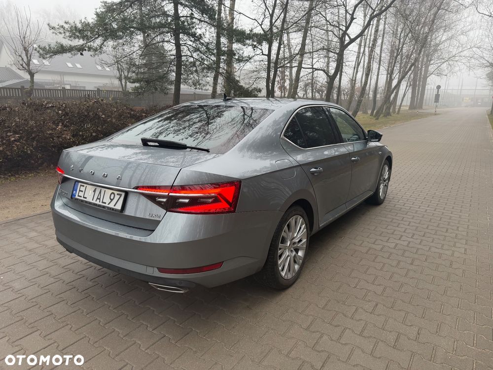 Skoda Superb 2.0 TSI 4x4 L&K DSG - 6