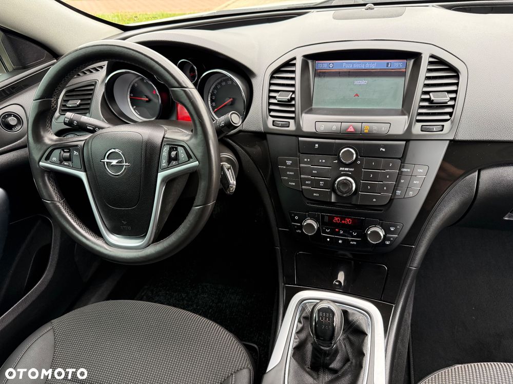 Opel Insignia - 12