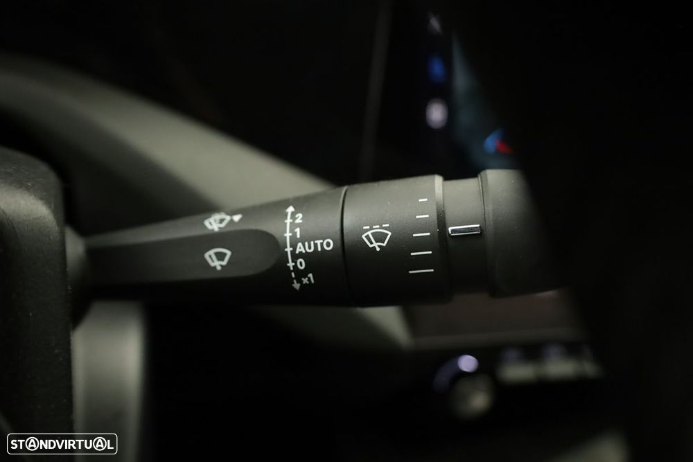 Peugeot 408 1.6 Hybrid Allure e-EAT8 - 18