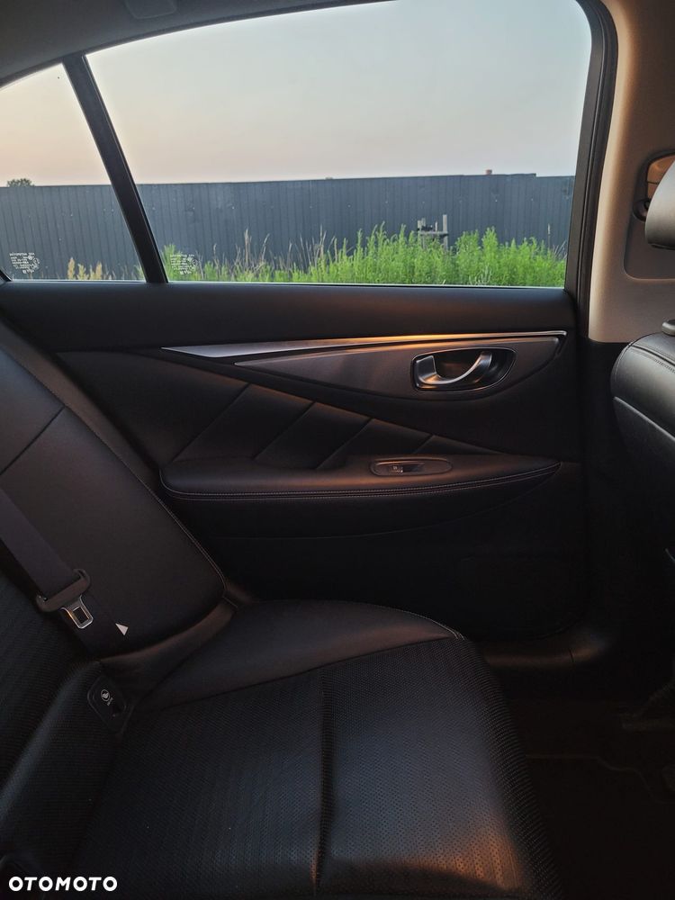 Infiniti Q50 2.0t Sport Tech EU6 - 27