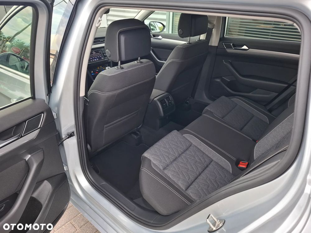 Volkswagen Passat Variant 1.5 TSI EVO Business - 15