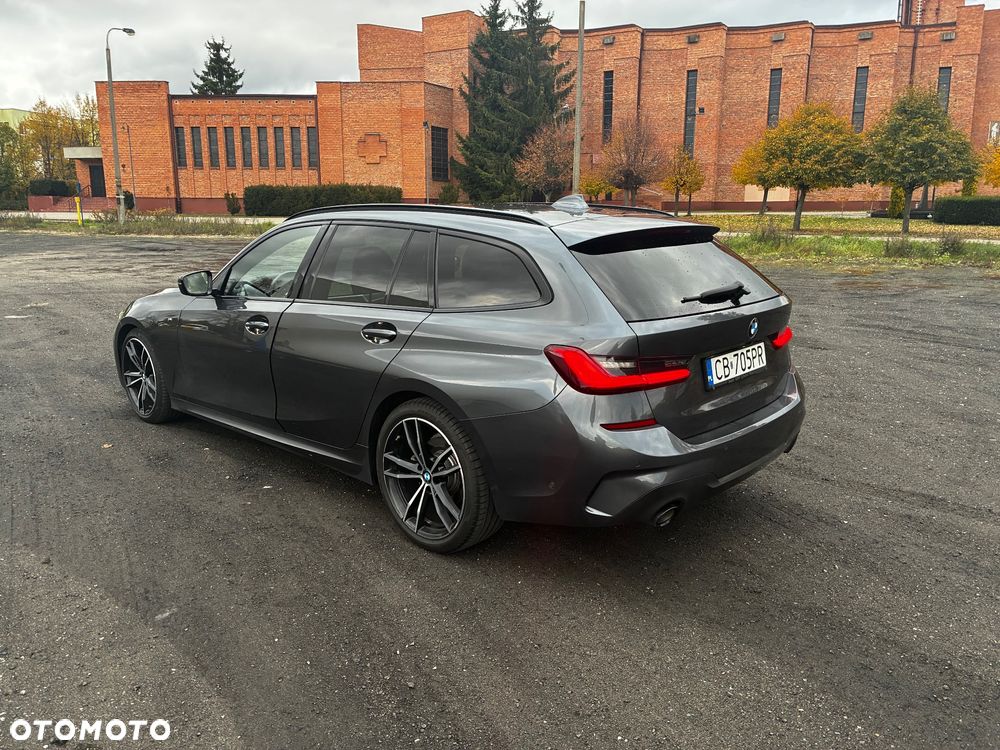 BMW Seria 3 320d xDrive M Sport - 2