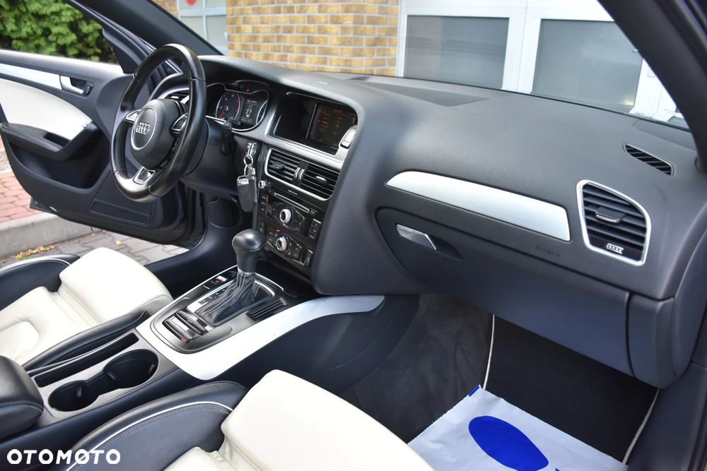 Audi A4 Avant 2.0 TDI DPF multitronic S line Sportpaket - 11