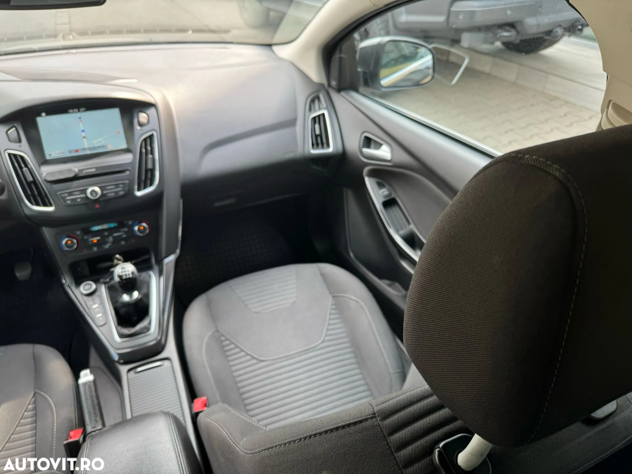 Ford Focus 1.5 Ecoboost Titanium - 26