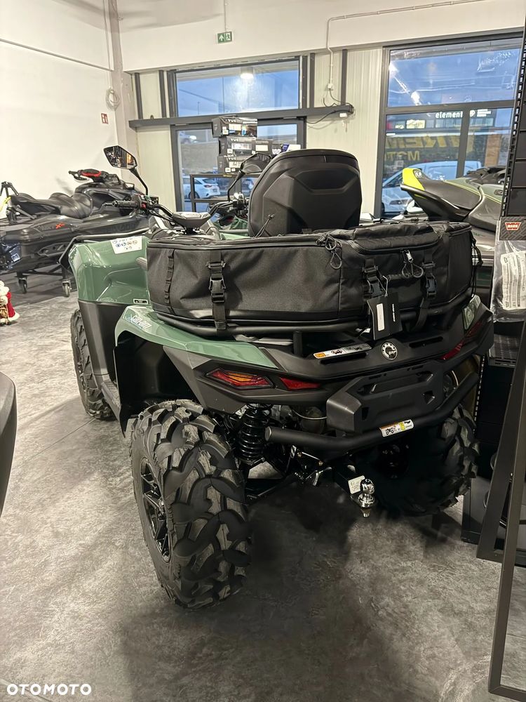 Can-Am Outlander Max - 5