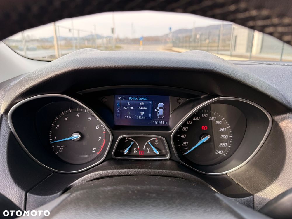 Ford Focus 1.6 EcoBoost Titanium - 33