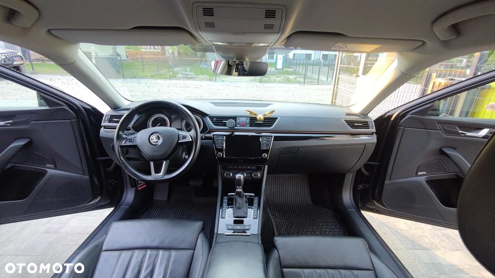 Skoda Superb 2.0 TSI 4x4 L&K DSG - 19