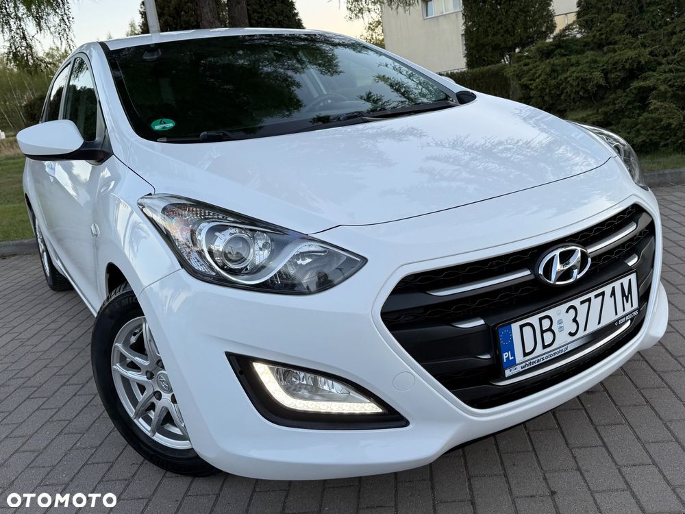 Hyundai i30 blue 1.4 Style - 2