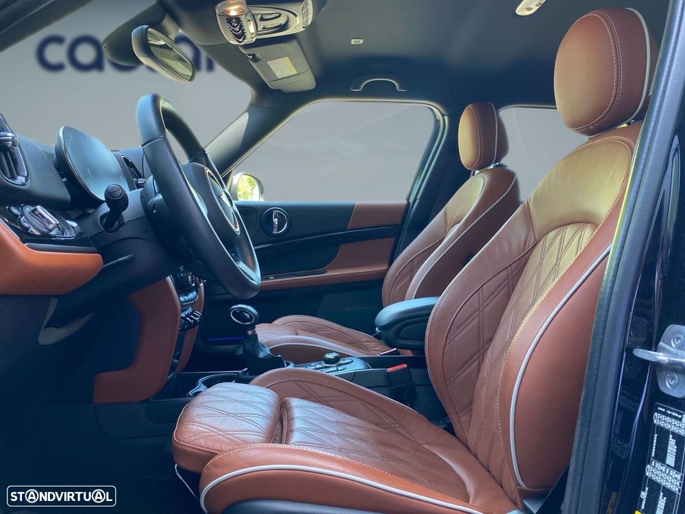 MINI Countryman Cooper SE Premium Classic Auto - 4
