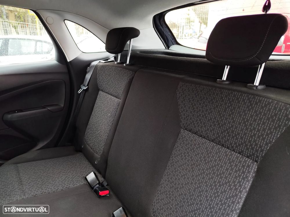 Opel Crossland X 1.2 T Innovation - 11