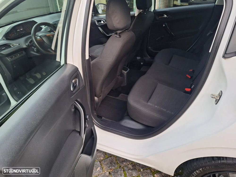 Peugeot 208 1.4 HDi Active - 7