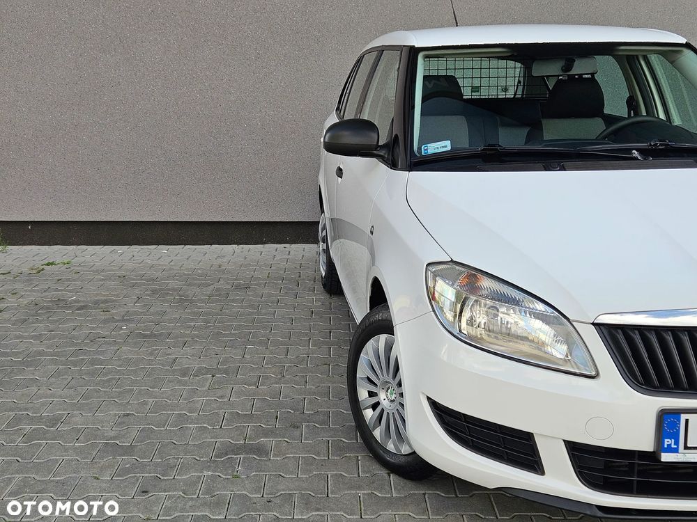 Skoda Fabia - 12