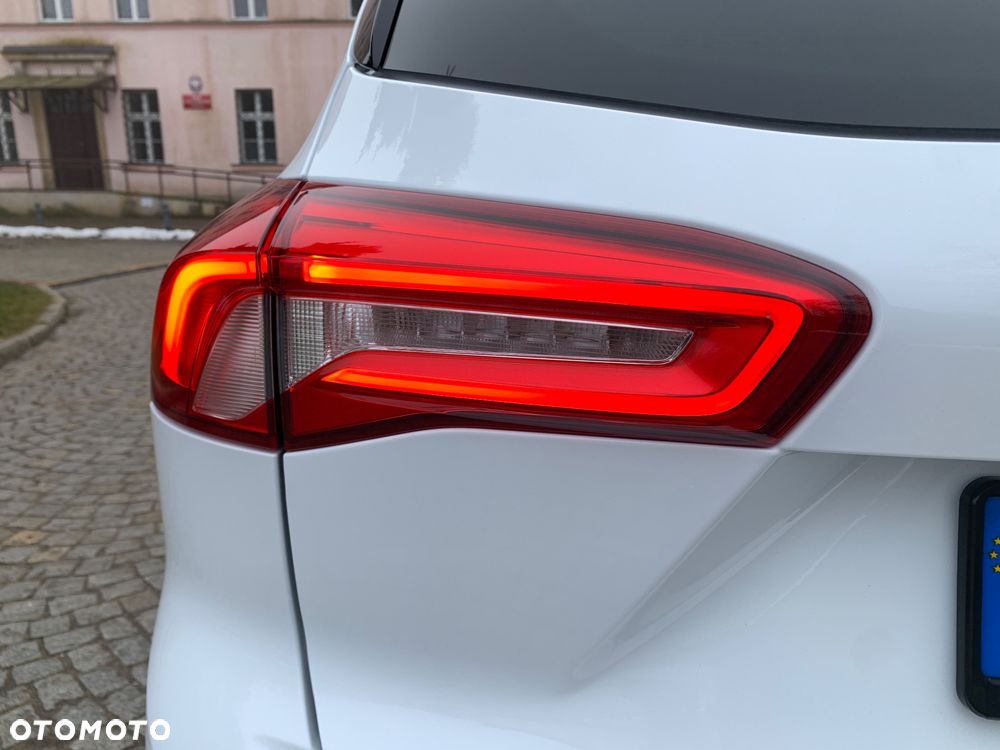 Ford Focus 2.0 EcoBlue Titanium - 7