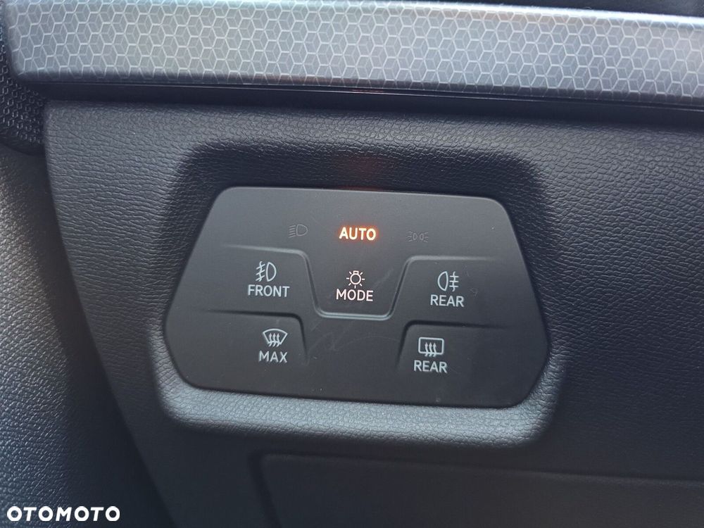 Seat Leon 1.0 eTSI Style DSG - 12