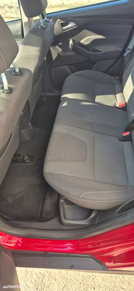 Ford Focus 1.6 TDCi ECOnetic 88g Start-Stopp-Sy Titanium - 16