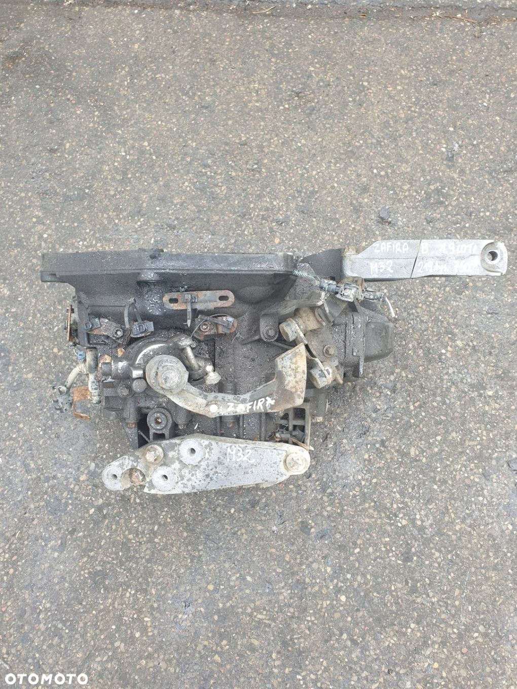 SKRZYNIA BIEGÓW MANUALNA OPEL ZAFIRA B 1.9 CDTI M32 - 2