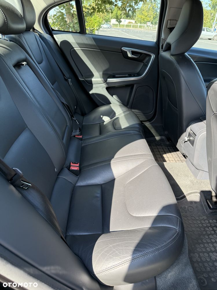 Volvo S60 - 24