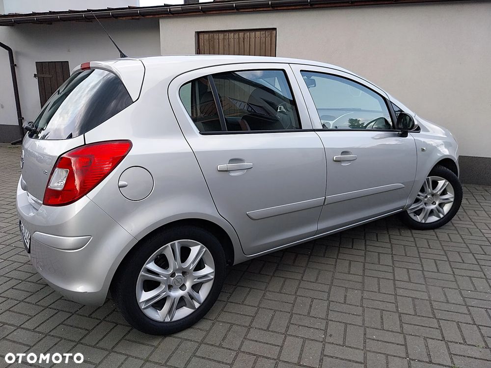 Opel Corsa 1.2 16V Edition - 23