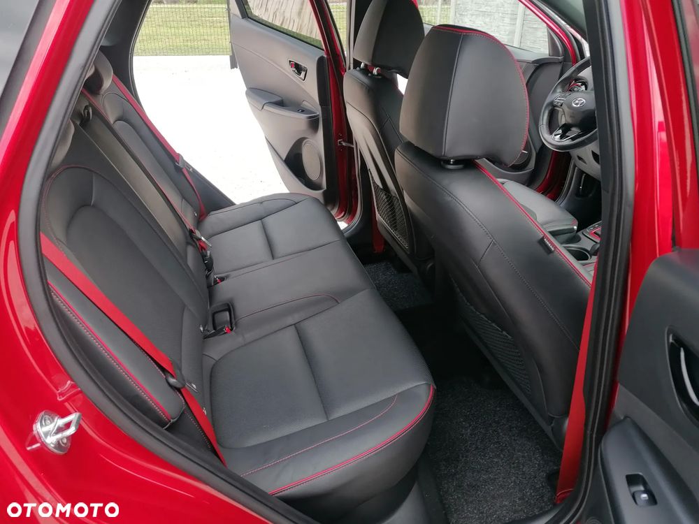 Hyundai Kona 1.6 T-GDI DCT 4WD Premium - 28