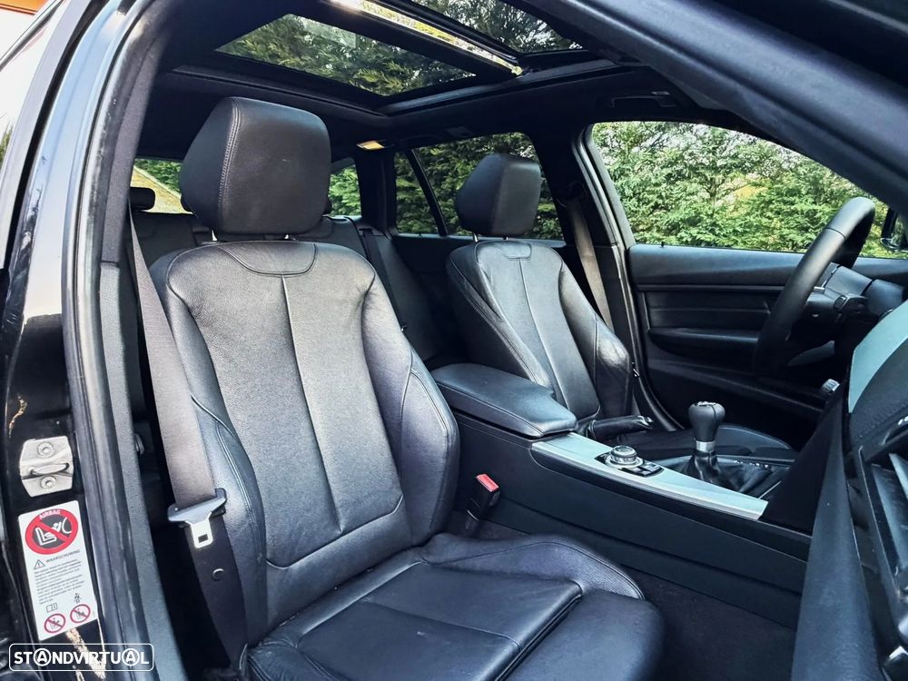 BMW 320 d Pack M - 17