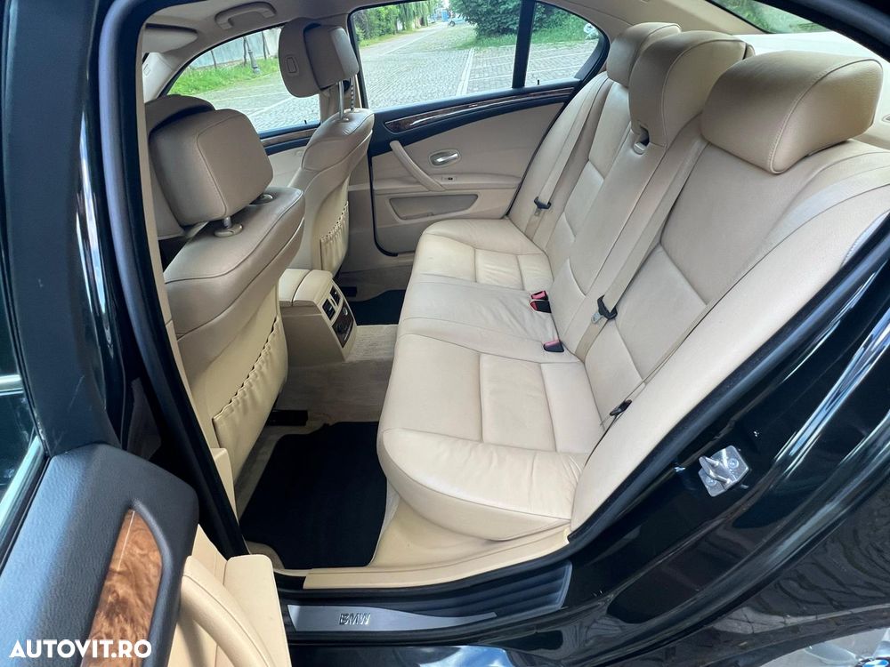 BMW Seria 5 520d Edition Lifestyle - 6