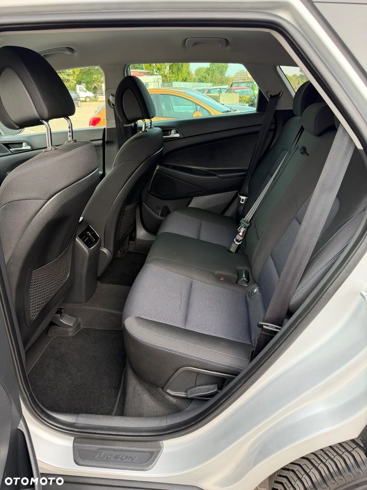 Hyundai Tucson 1.6 GDI BlueDrive Style 2WD - 17