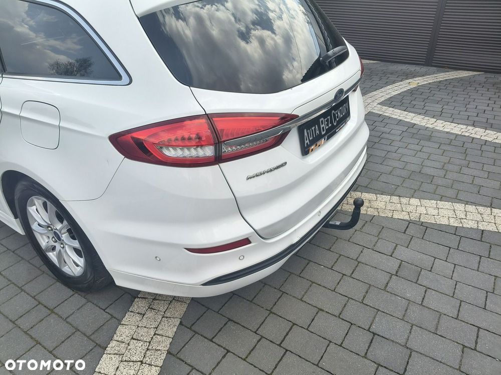 Ford Mondeo - 32