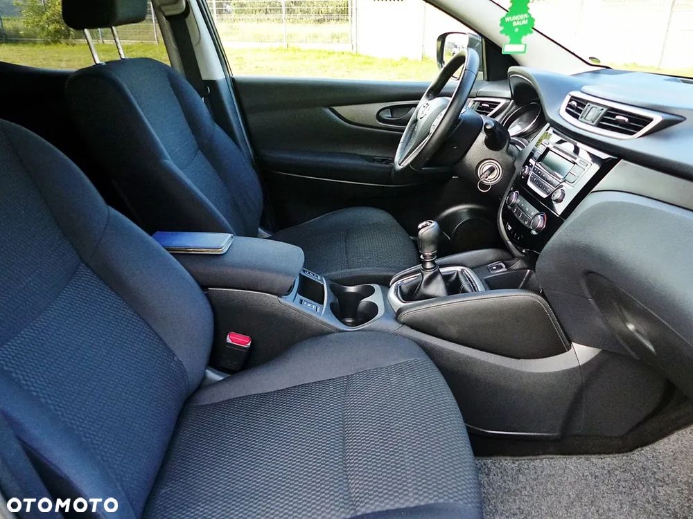 Nissan Qashqai 1.2 DIG-T Acenta - 24