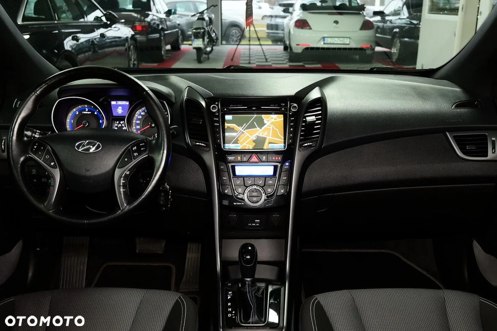 Hyundai i30 blue Kombi 1.6 CRDi DCT Passion - 21