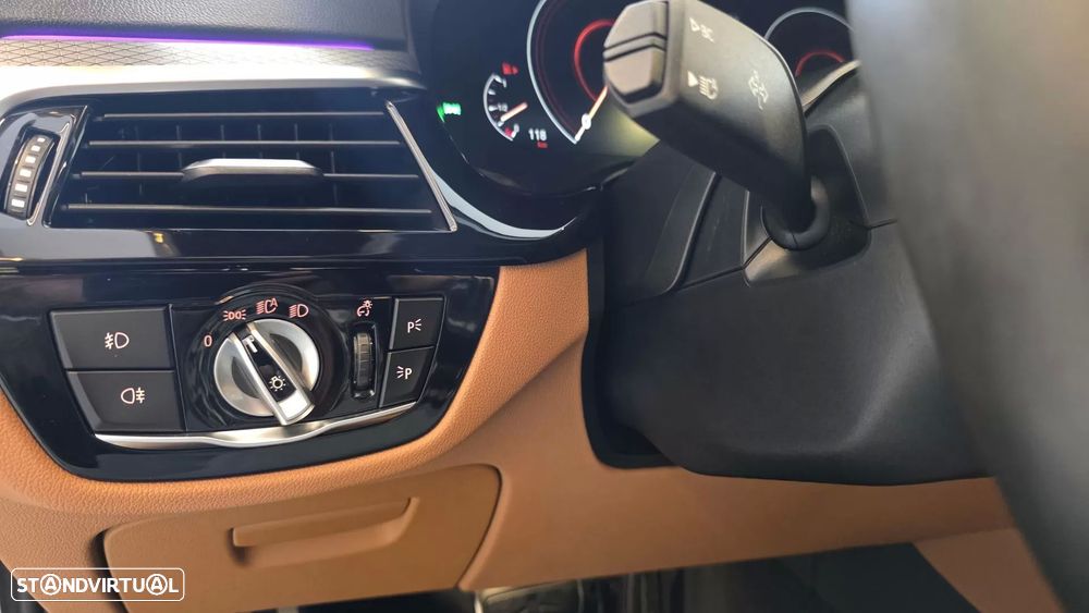 BMW 530 e iPerformance Pack M - 35