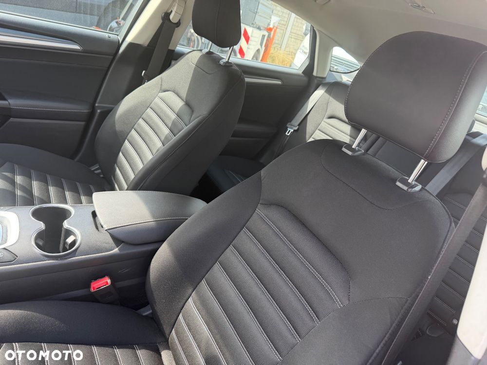 Ford Mondeo - 8