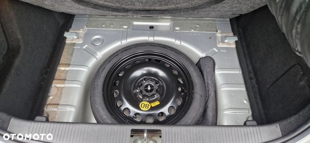 Opel Astra 1.4 Turbo Exklusiv - 23