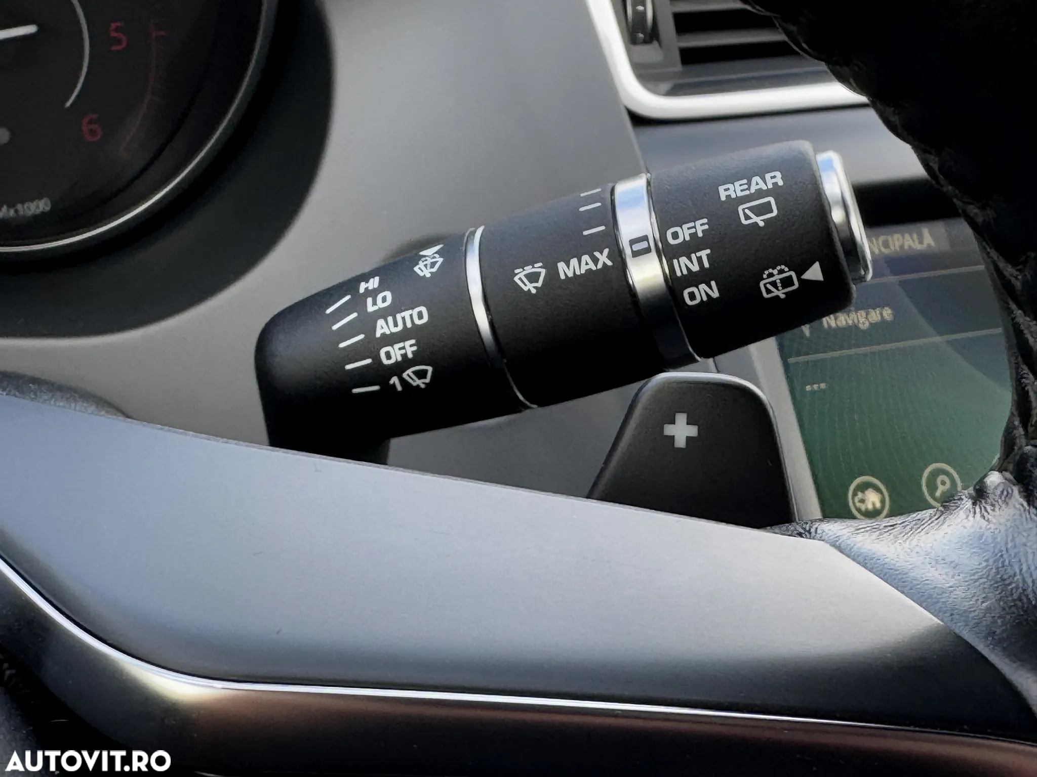 Jaguar E-Pace D240 AWD R-Dynamic SE - 18