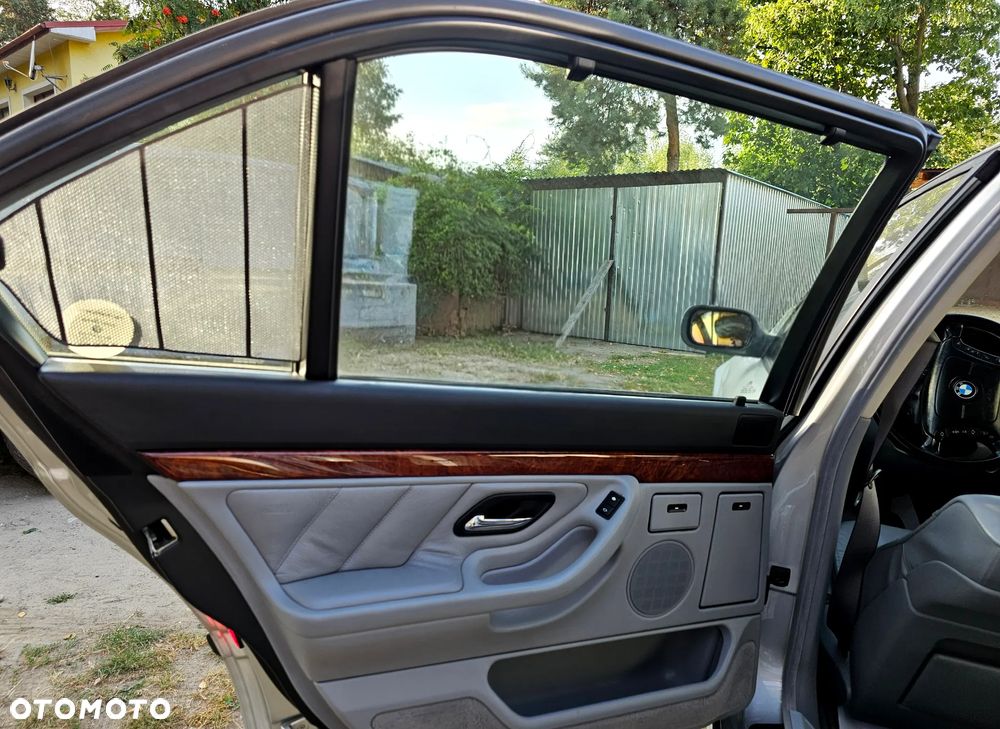 BMW Seria 7 740iL - 13