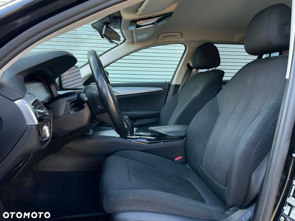 BMW Seria 5 - 21